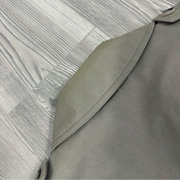 Vintage London Towne Taupe Trench Coat Men’s Size 40 Long Belted Classic - Picture 5 of 10